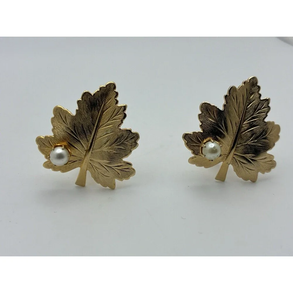 Sarah Coventry Leaf Clip On Earrings Faux Pearl Goldtone  VTG